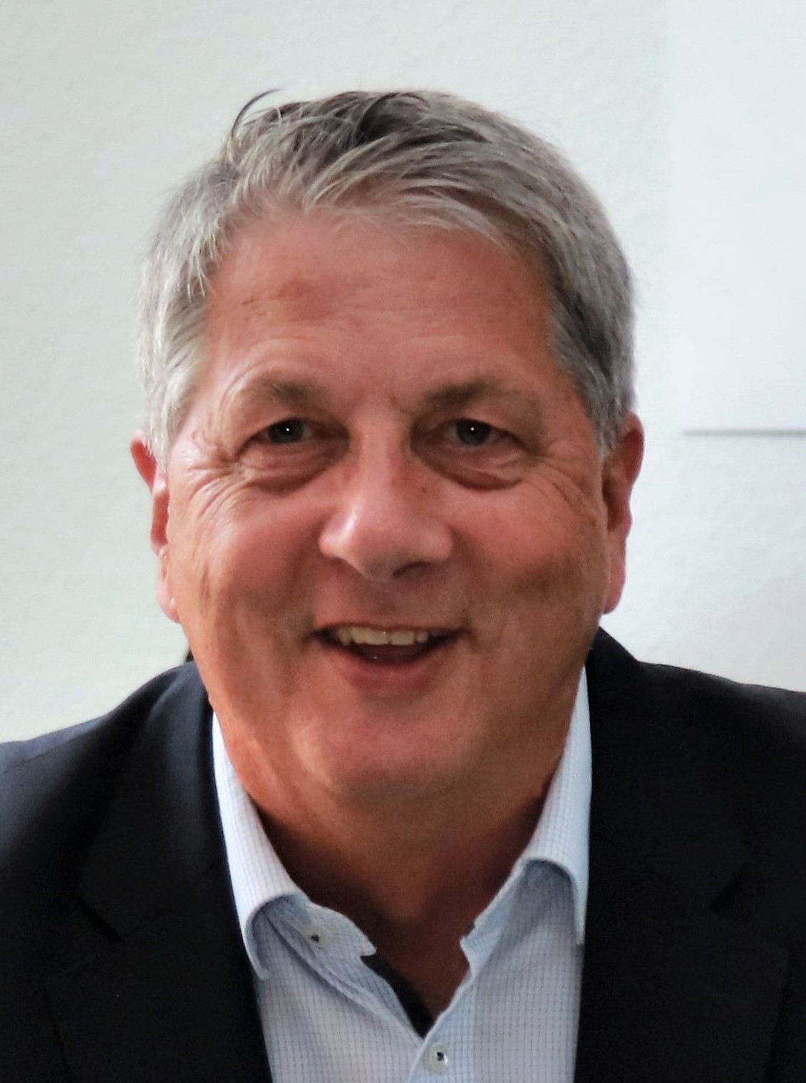 Herr Helmut Arndt